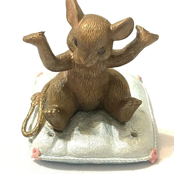 Charming Tails - Bronze Mouse Figurine - Picture 1 of 4